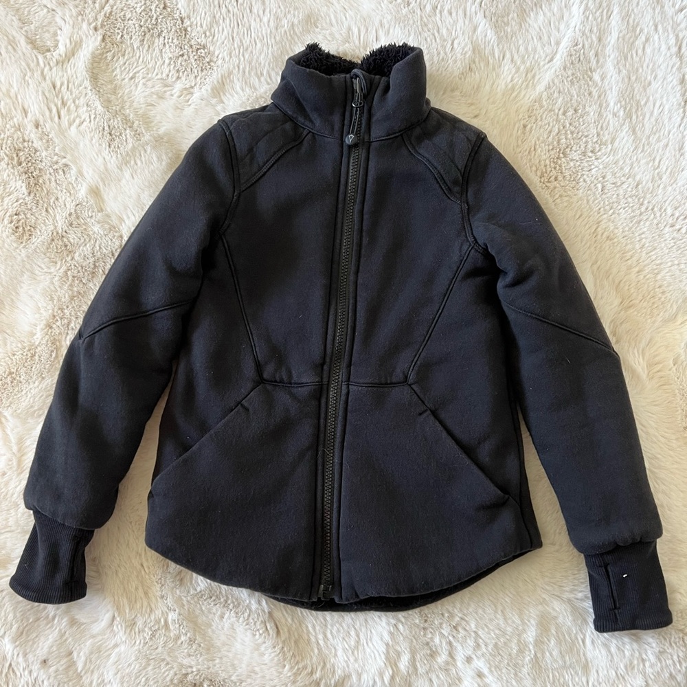 Girls Ivivva jacket. Size 6
